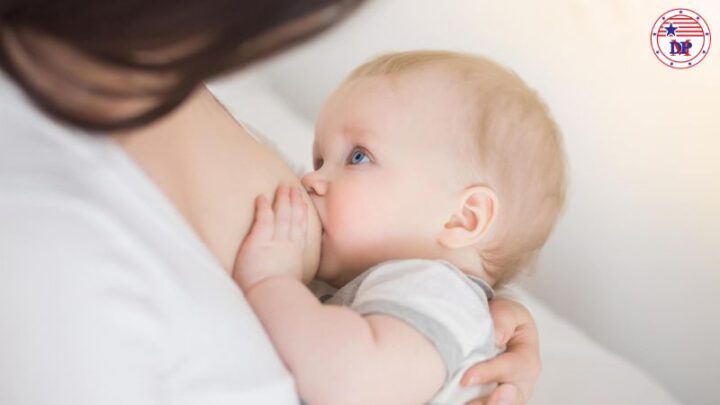 Trẻ sơ sinh bị tiêu chảy nên bú sữa mẹ nhiều 