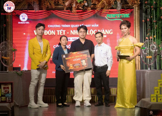 NHÌN LẠI CÁC KHOẢNH KHẮC ĐÁNG NHỚ TRONG CHƯƠNG TRÌNH “VUI ĐÓN TẾT - NHẬN LỘC VÀNG”