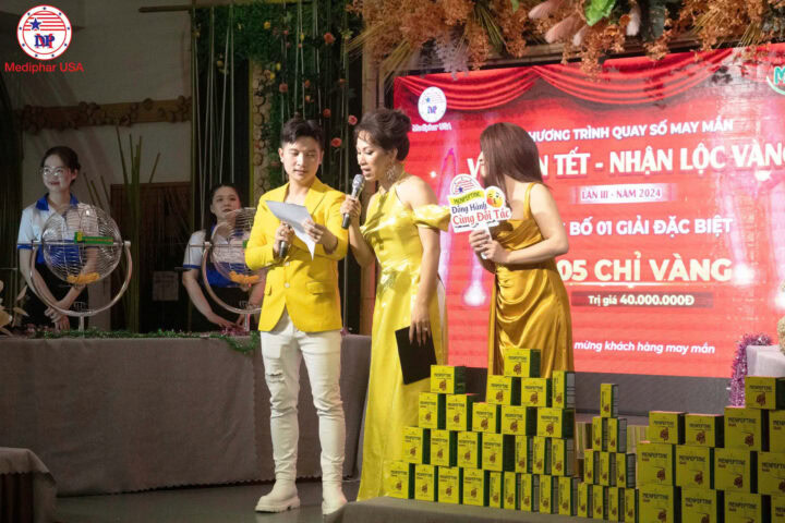 NHÌN LẠI CÁC KHOẢNH KHẮC ĐÁNG NHỚ TRONG CHƯƠNG TRÌNH “VUI ĐÓN TẾT - NHẬN LỘC VÀNG”