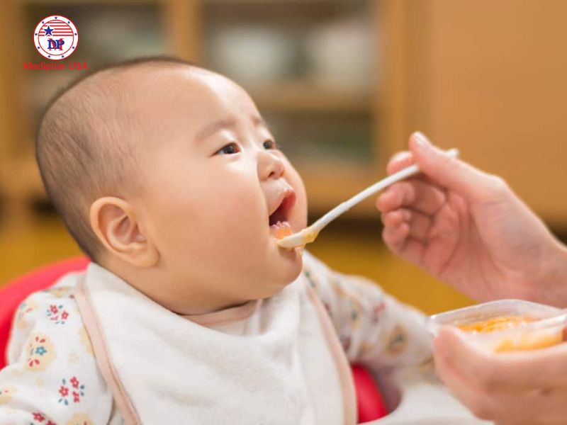 Top 10 dầu gấc cho bé được ưa chuộng nhất hiện nay Món ăn sử dụng dầu gấc mang lại nhiều lợi ích cho trẻ nhỏ