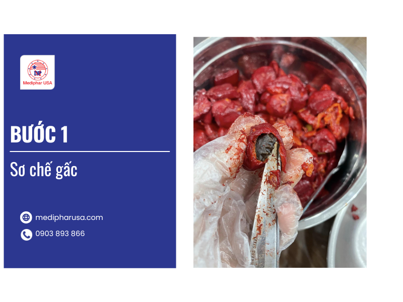 Hướng dẫn cách làm dầu gấc cho bé dễ thực hiện tại nhà Hướng dẫn cách làm dầu gấc cho bé bước 1