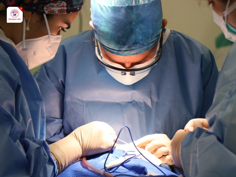 Cách ngăn ngừa mù mắt khi mổ cận thị