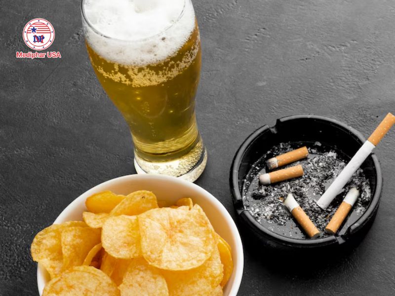 Sôi bụng: Nguyên nhân, dấu hiệu và cách khắc phục hiệu quả Không hút thuốc lá, rượu bia là một trong những biện pháp làm giảm nguy cơ sôi bụng