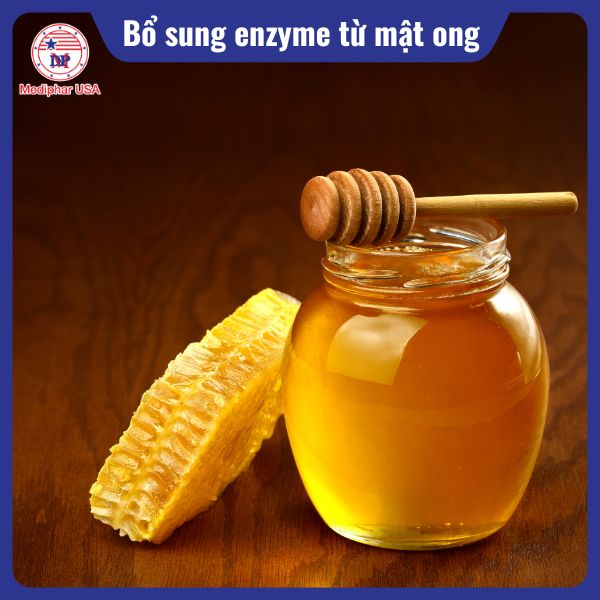 Cách bổ sung enzyme cho cơ thể hiệu quả Mật ong nguyên chất là nguồn cung cấp của nhiều enzyme tiêu hóa tự nhiên
