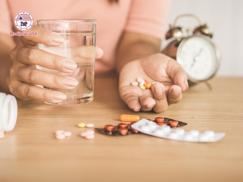 Uống men vi sinh và men tiêu hoá đúng thời điểm và liều lượng [2]