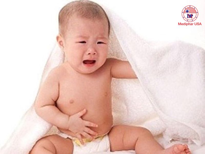 Gợi ý 4 loại thuốc chống đầy hơi cho trẻ sơ sinh Trẻ sơ sinh bị đầy hơi