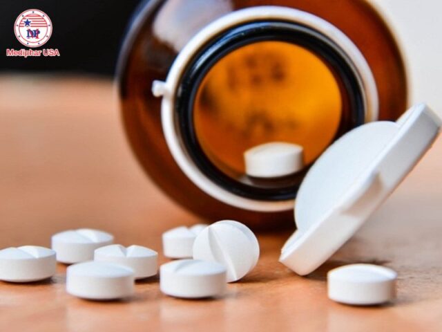 Bệnh Celiac là gì? Nguyên nhân, triệu chứng và cách điều trị Thuốc kháng sinh, kháng viêm corticosteroid có thể được chỉ định trong bệnh Celiac.