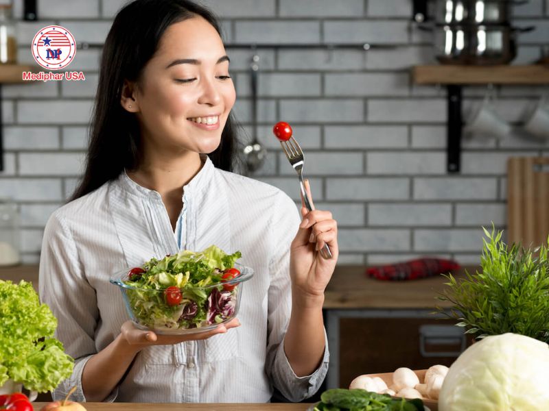Uống vitamin E như thế nào để đẹp da? Tham khảo hướng dẫn từ chuyên gia Duy trì chế độ ăn uống lành mạnh