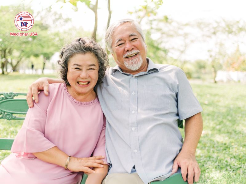 Người lớn tuổi có thể cân nhắc việc bổ sung men tiêu hóa