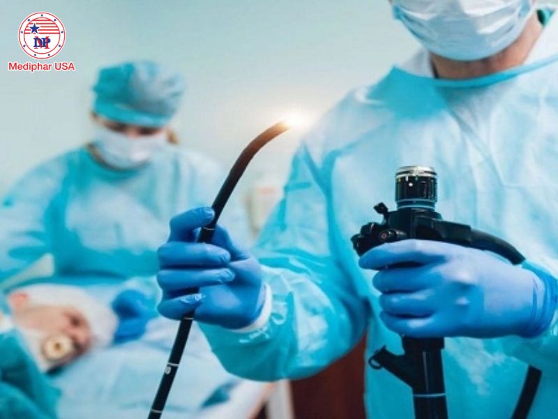 Táo bón là gì? Nguyên nhân, triệu chứng, cách phòng ngừa và điều trị Nội soi đại tràng giúp chẩn đoán nguyên nhân gây táo bón.