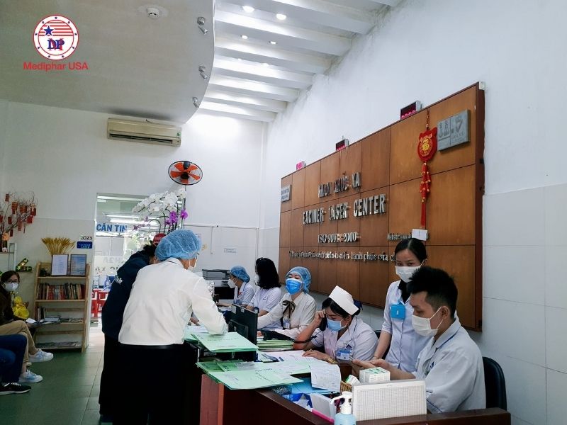 Người bệnh có thể khám theo yêu cầu hoặc khám có bảo hiểm y tế tại Bệnh viện Mắt TP.HCM