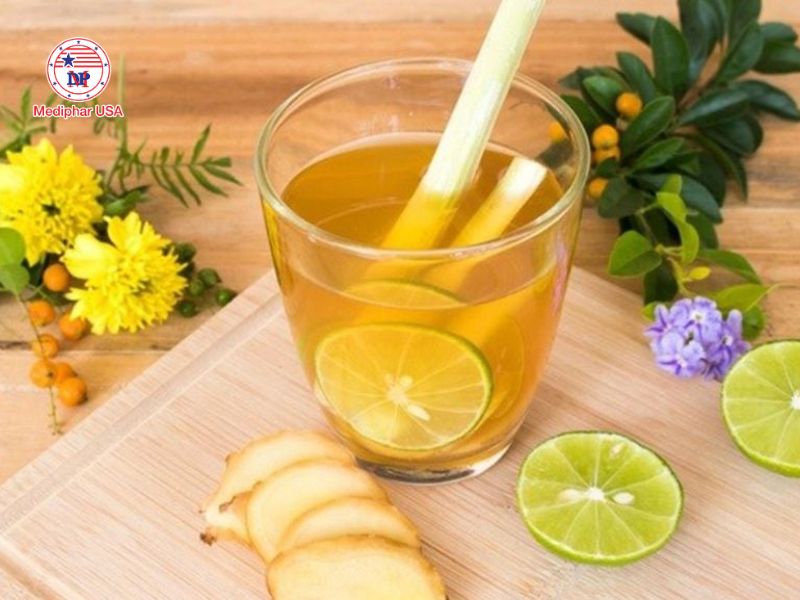 Nước chanh – gừng loãng là thức uống tự nhiên được nhiều người ưa chuộng