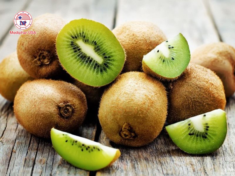 Kiwi cũng chứa đa dạng dưỡng chất