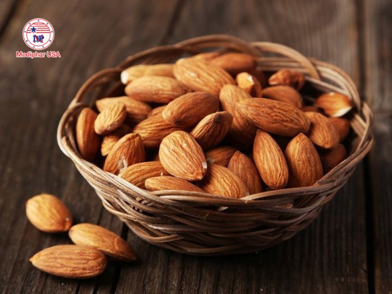 Ngoài canxi, hạnh nhân còn nhiều dưỡng chất khác