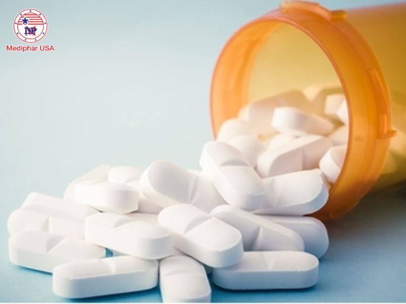 Uống glucosamine ngay sau bữa ăn để tránh các tác dụng phụ trên đường tiêu hóa.