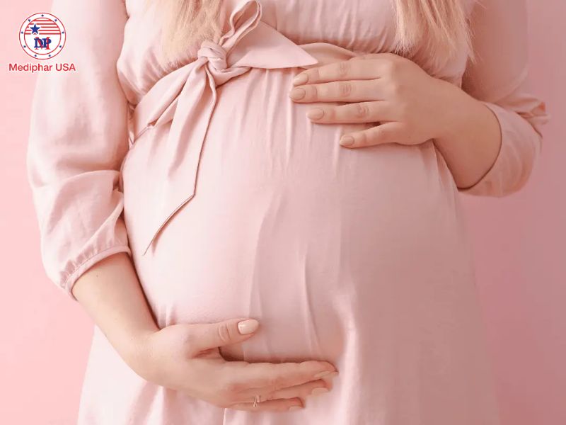 Phụ nữ có thai hoặc cho con bú cần thận trọng khi sử dụng glucosamine.