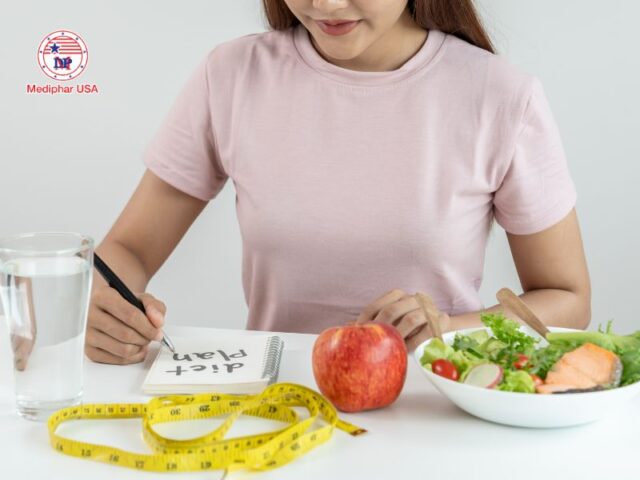 Chế độ ăn kiêng giảm cân trong 7 ngày giúp kiểm soát calo và giảm mỡ an toàn