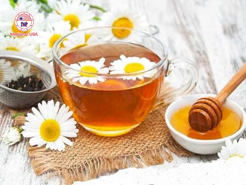 Cách cầm tiêu chảy nhanh nhất cho người lớn bằng cách uống trà hoa cúc