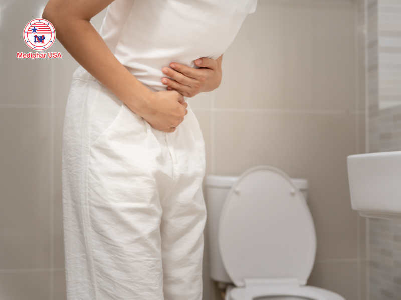 Sau sinh phụ nữ rất dễ gặp phải tình trạng táo bón kéo dài