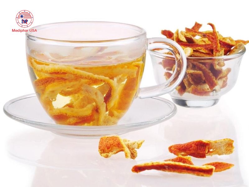 Tổng hợp 7 cây thuốc nam chữa chướng bụng đầy hơi hiệu quả, an toàn Trần bì là vỏ quýt chín phơi khô, được dùng phổ biến trong y học cổ truyền để hỗ trợ tiêu hóa
