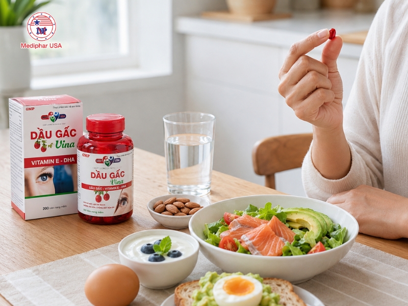 Giải đáp: Thuốc bổ mắt uống lúc nào tốt nhất? Nhiều dưỡng chất tốt cho mắt như vitamin A, vitamin E, DHA hoặc dầu gấc nên được dùng sau bữa ăn