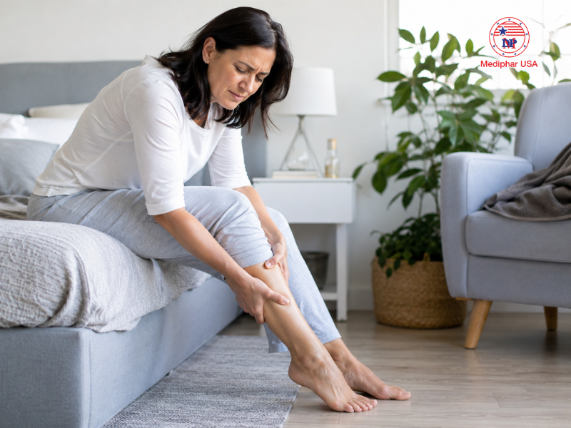 Nhận biết triệu chứng thiếu canxi ở người lớn tránh biến chứng nguy hiểm Chuột rút, đau và co thắt cơ có thể là dấu hiệu cần lưu ý khi cơ thể gặp rối loạn canxi.